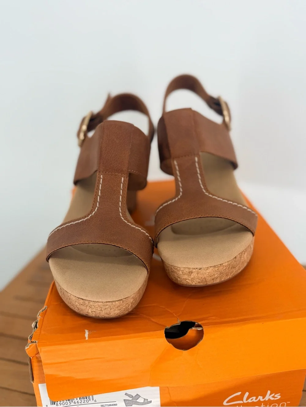 New Clarks Women’s GRISELLE STYLE Sandals size 8.5M